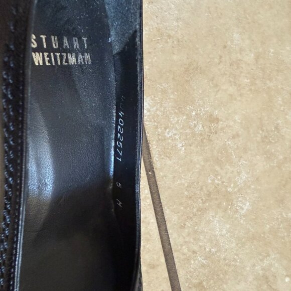 Stuart Weitzman All Leather Black Platform Pumps in Size 5M - Picture 6 of 7